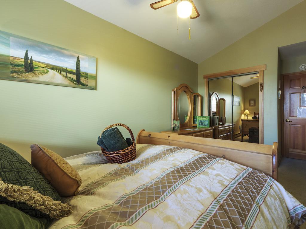 โกลเดน ดรีมส์ บีแอนด์บี Bed & Breakfast วิสต์เลอร์ ห้อง รูปภาพ